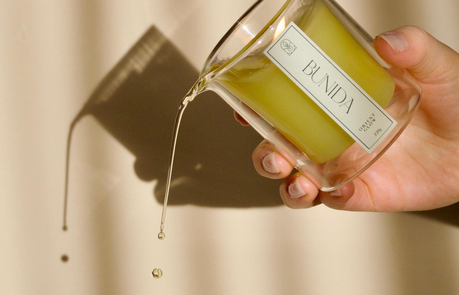 BUNIDA Body Serum Kerze - Giessen, einmassieren, geniessen